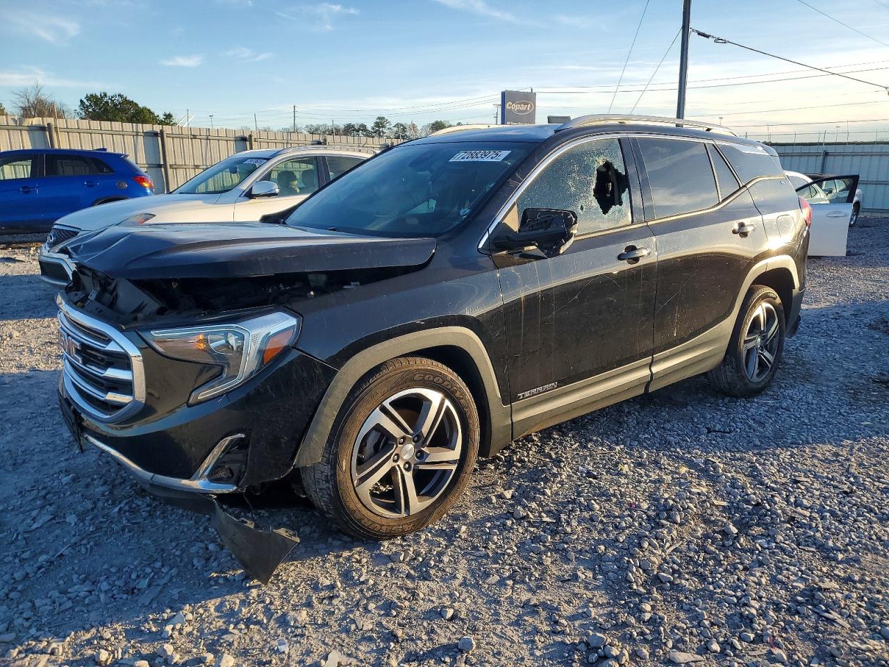 2018 GMC TERRAIN SLT photo 2