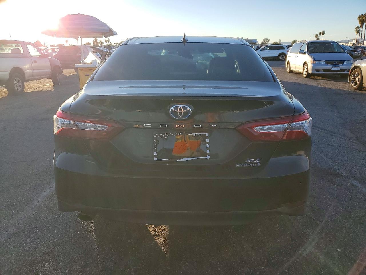 2019 TOYOTA CAMRY HYBRID photo 16