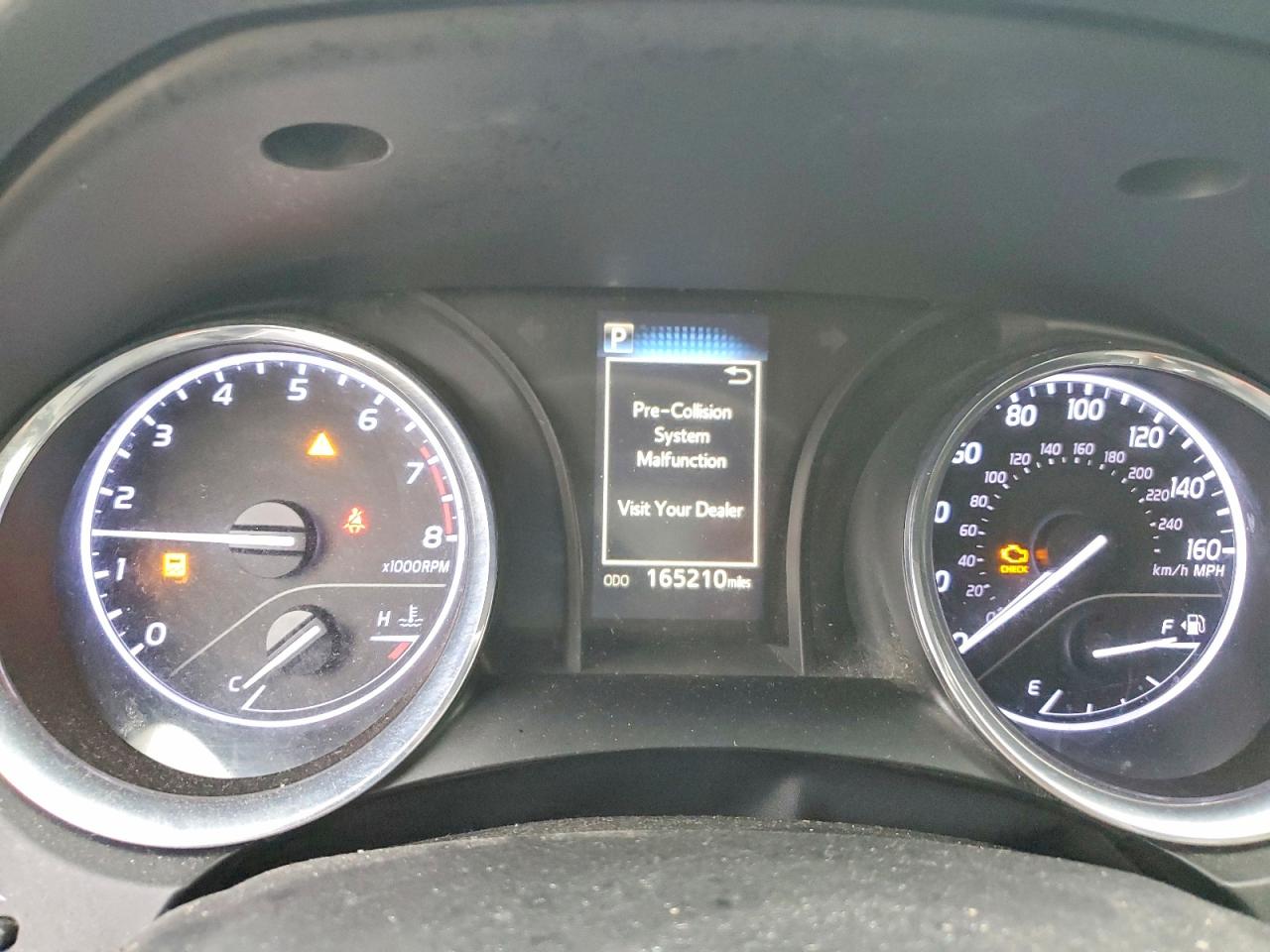 2020 TOYOTA CAMRY LE photo 9