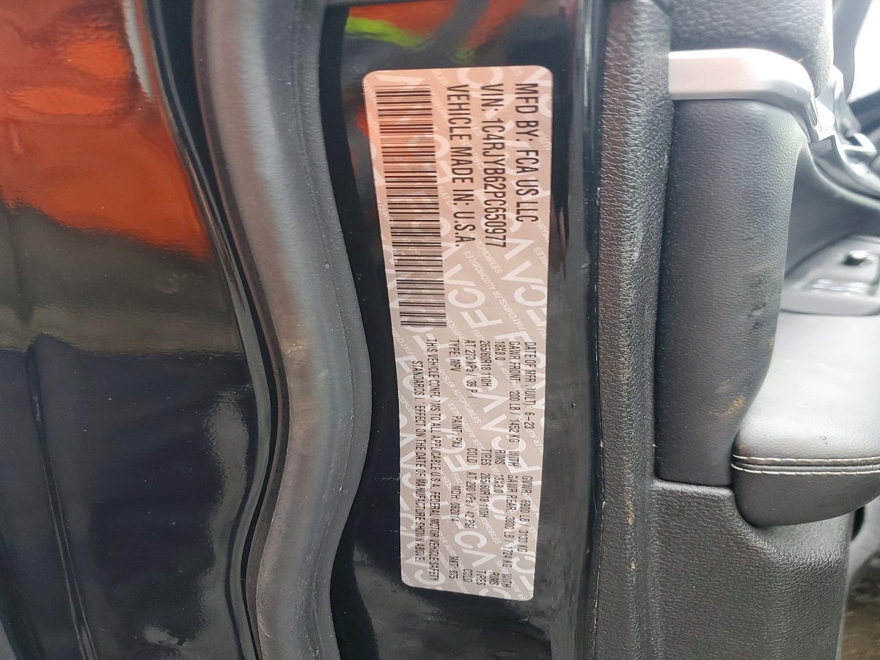 2023 JEEP GRAND CHEROKEE LIMITED 4XE photo 25