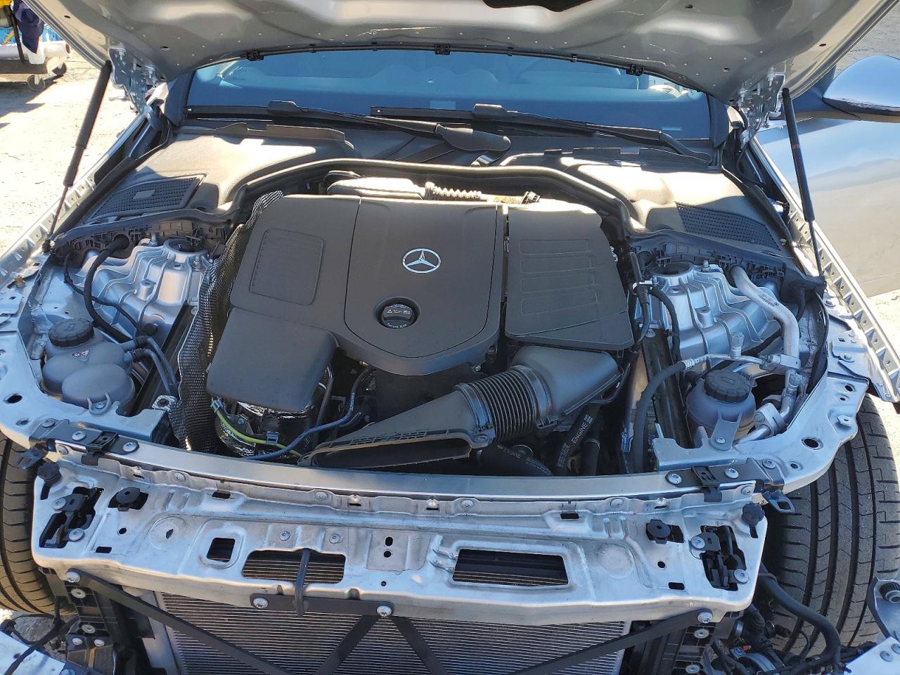 2025 MERCEDES-BENZ C 300 photo 11
