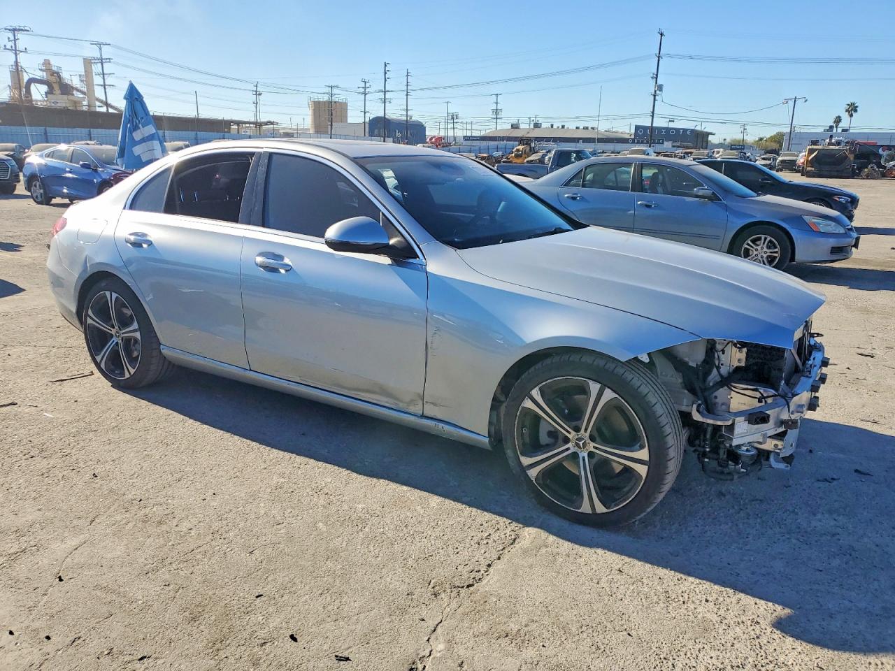 2025 MERCEDES-BENZ C 300 photo 4