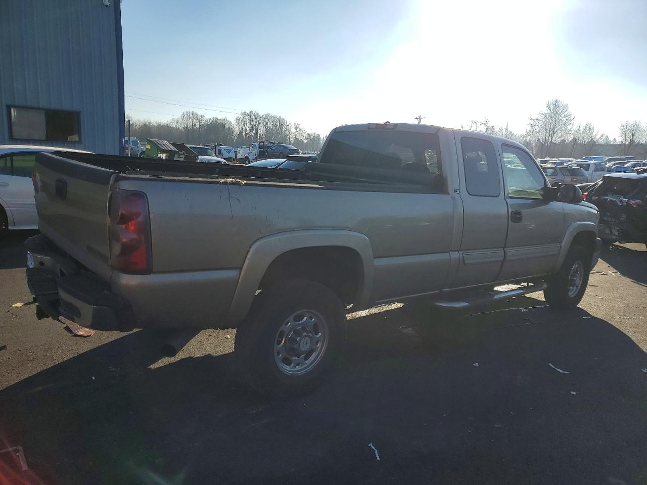 2004 CHEVROLET SILVERADO C2500 HEAVY DUTY photo 5