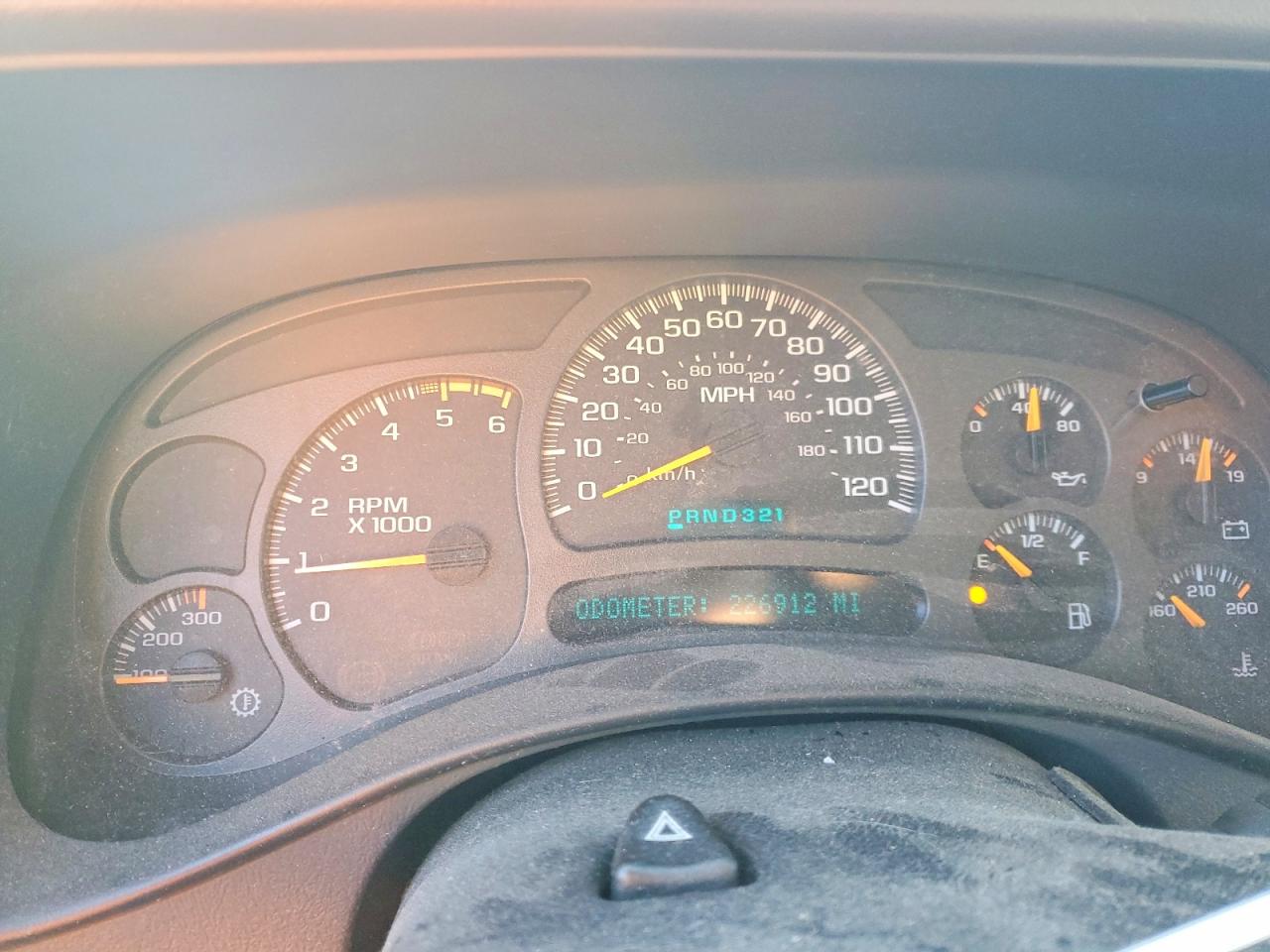 2004 CHEVROLET SILVERADO C2500 HEAVY DUTY photo 17