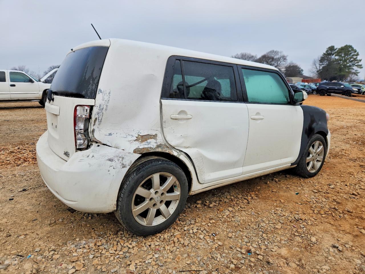 2009 TOYOTA SCION XB photo 3