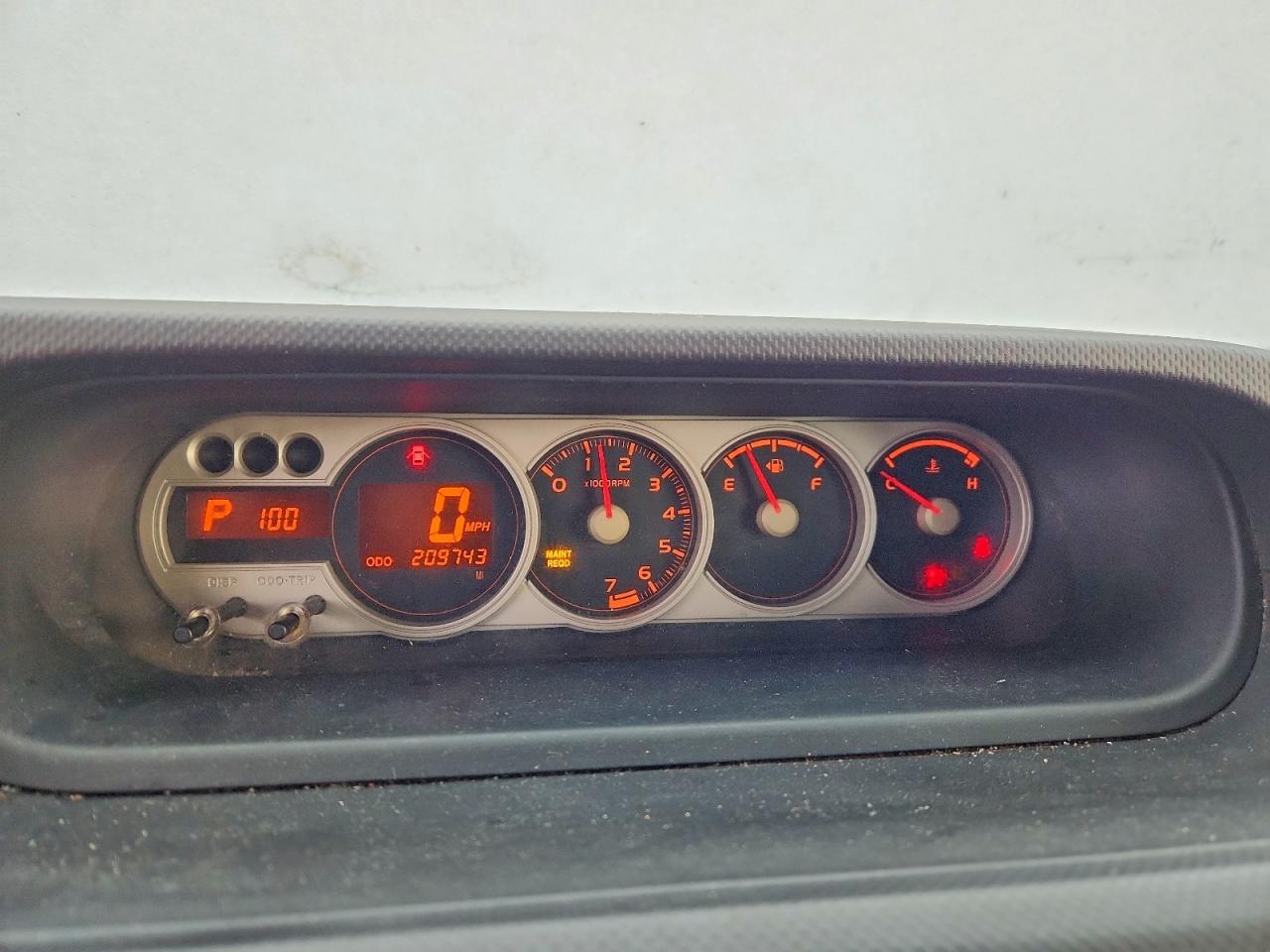 2009 TOYOTA SCION XB photo 9