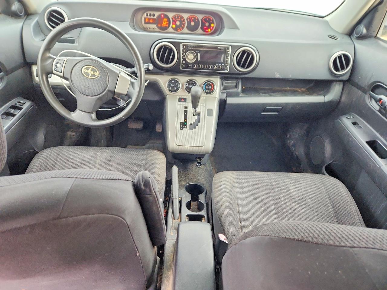 2009 TOYOTA SCION XB photo 8