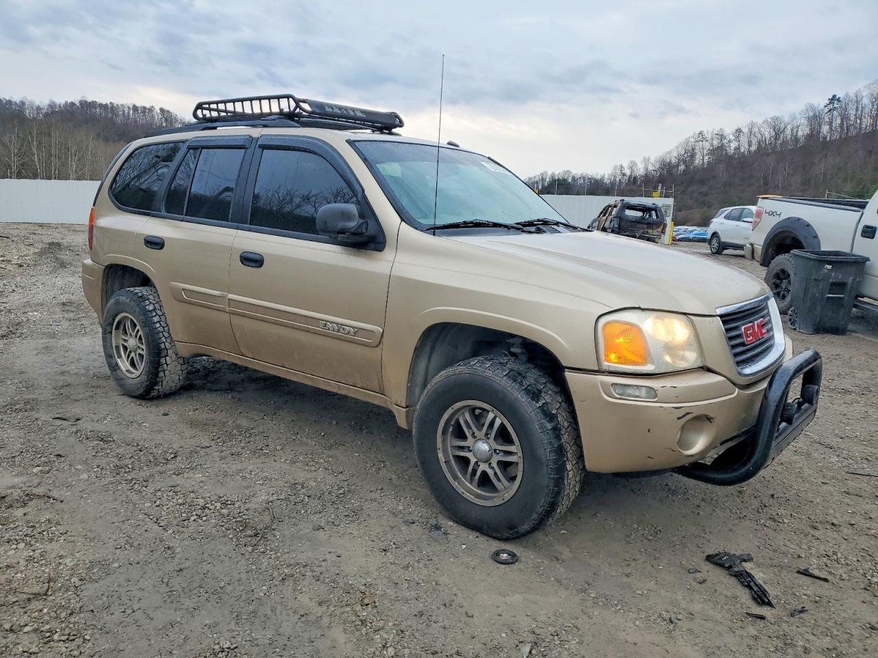 2004 GMC ENVOY photo 4