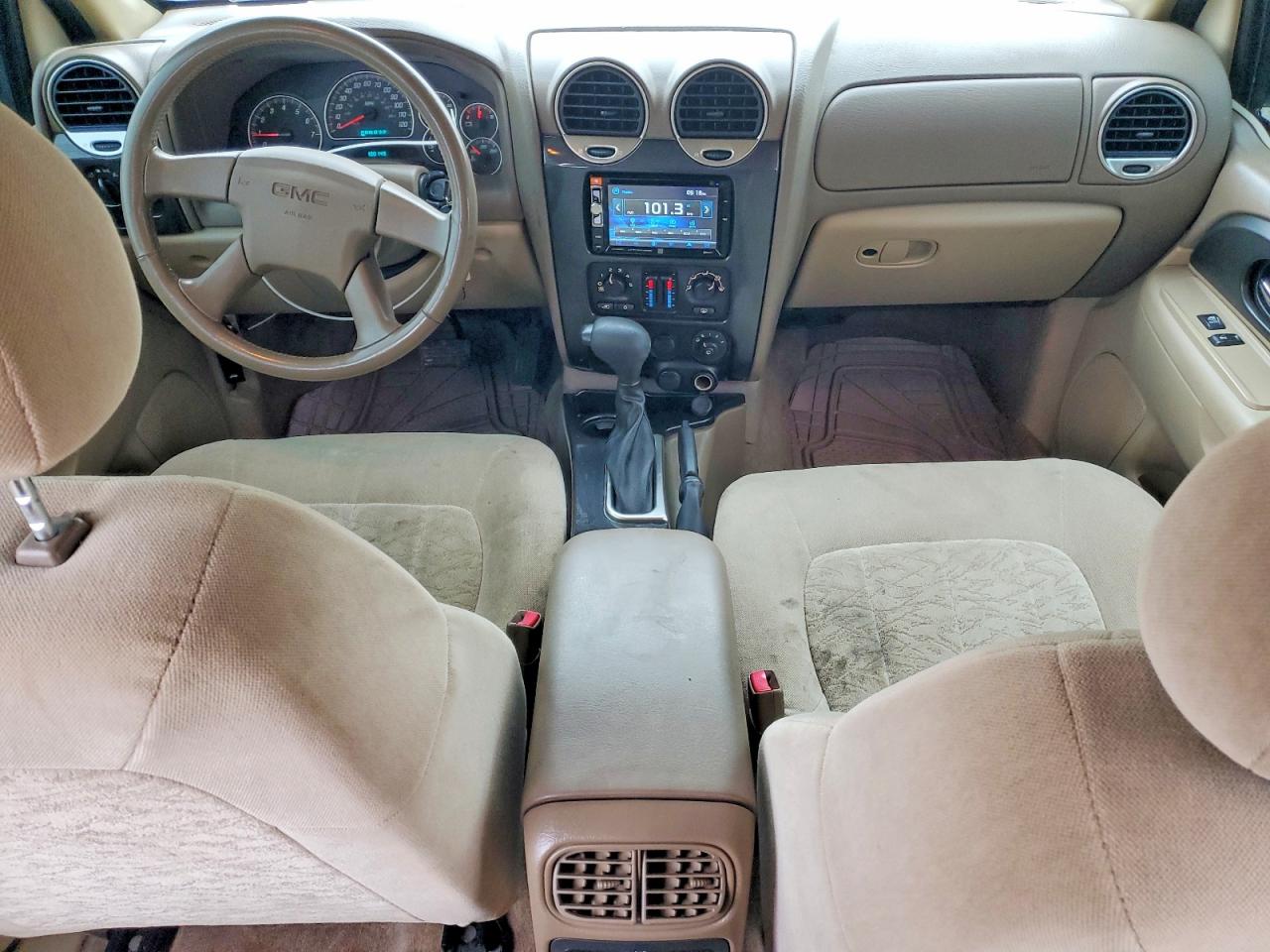 2004 GMC ENVOY photo 8