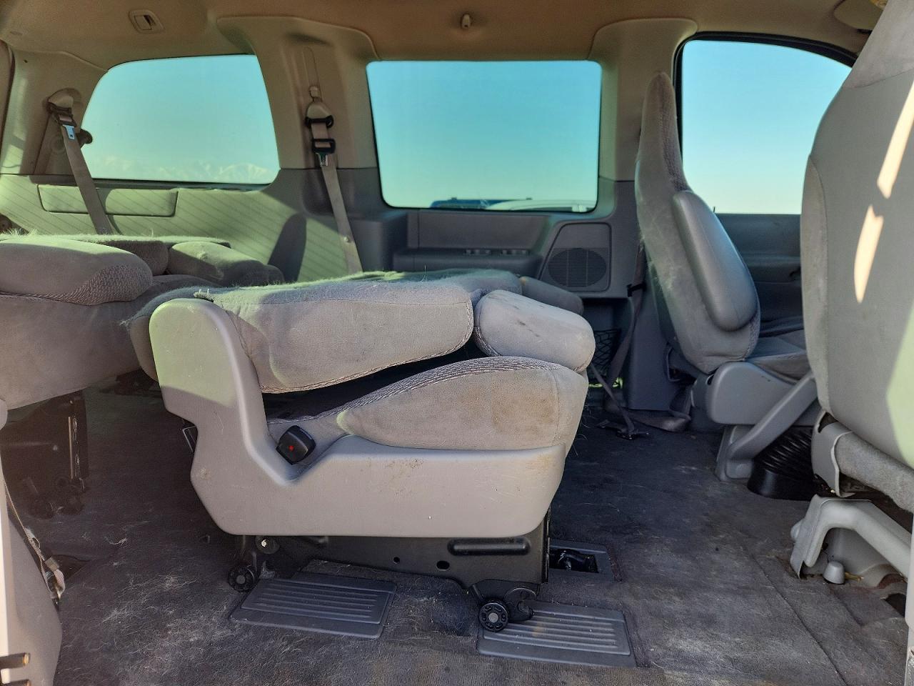 2001 FORD WINDSTAR LX photo 10