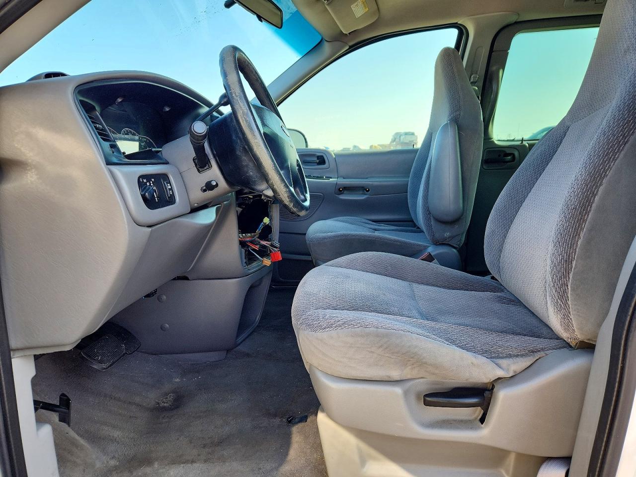 2001 FORD WINDSTAR LX photo 7