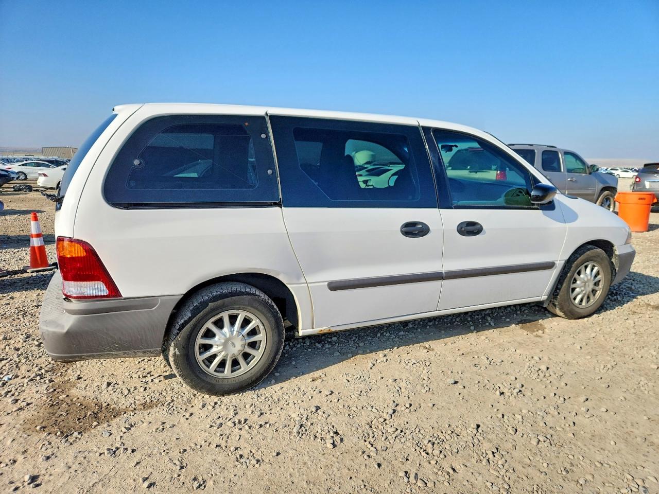 2001 FORD WINDSTAR LX photo 3