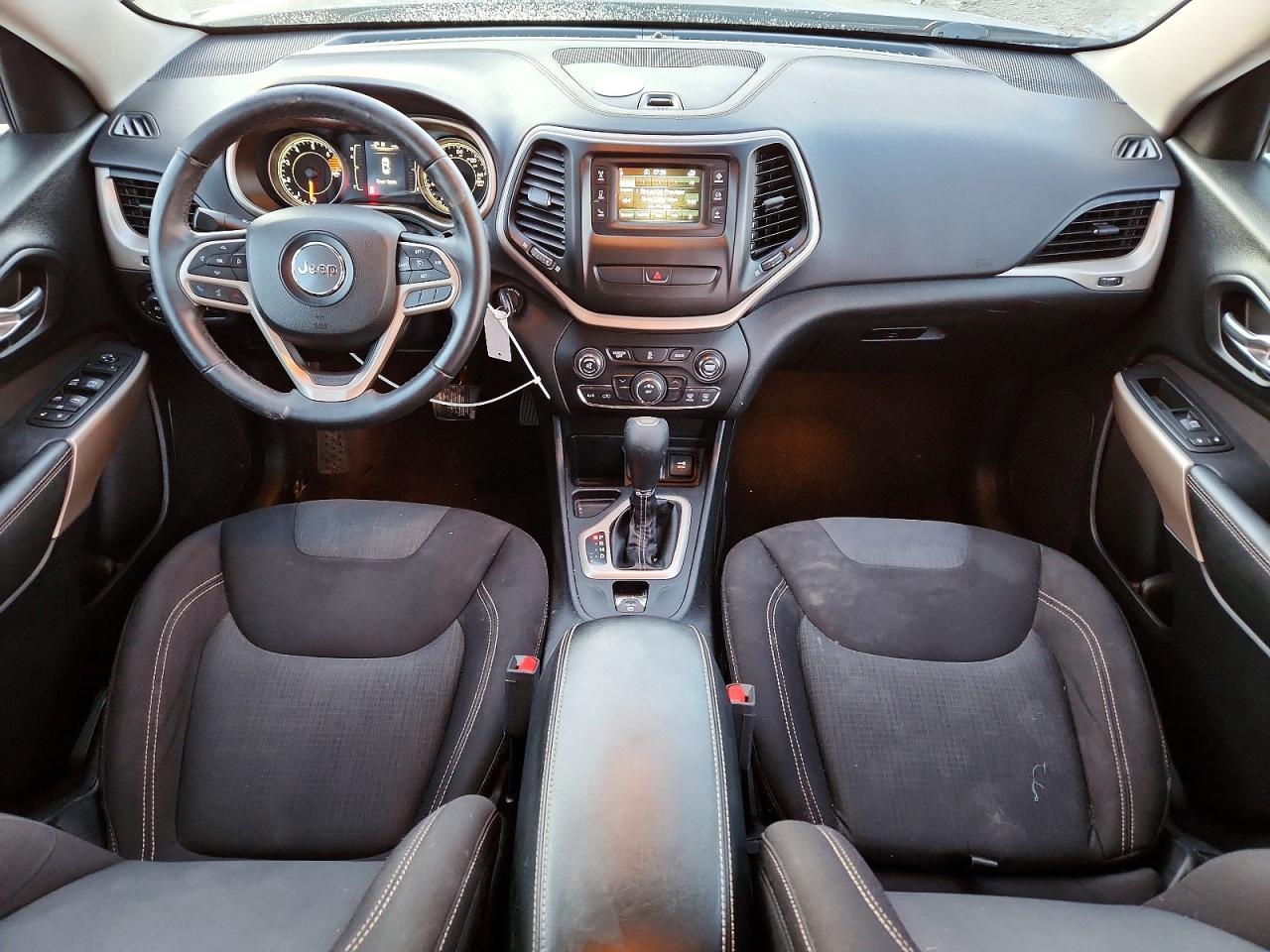 2017 JEEP CHEROKEE LATITUDE photo 15
