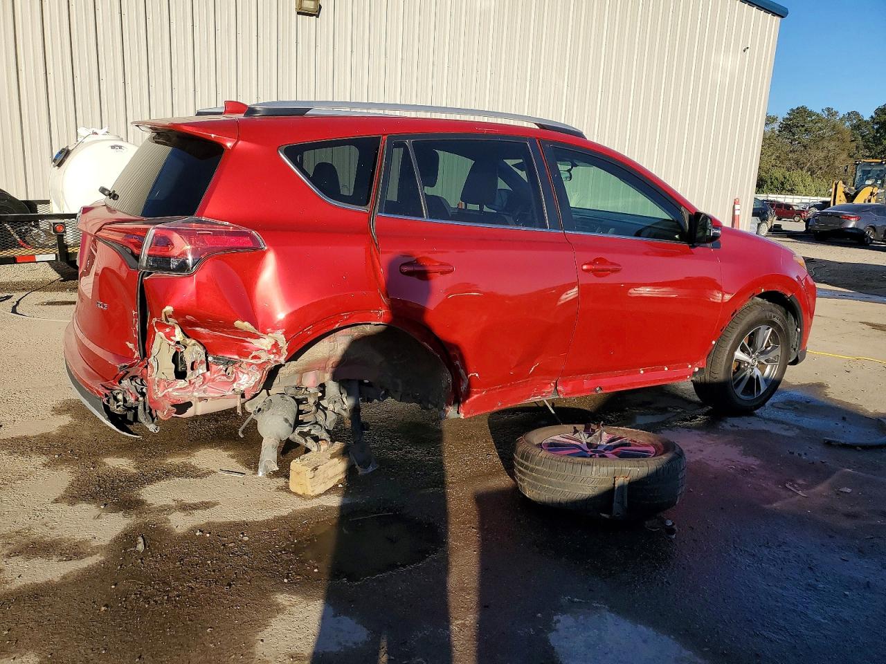 2016 TOYOTA RAV4 XLE photo 3