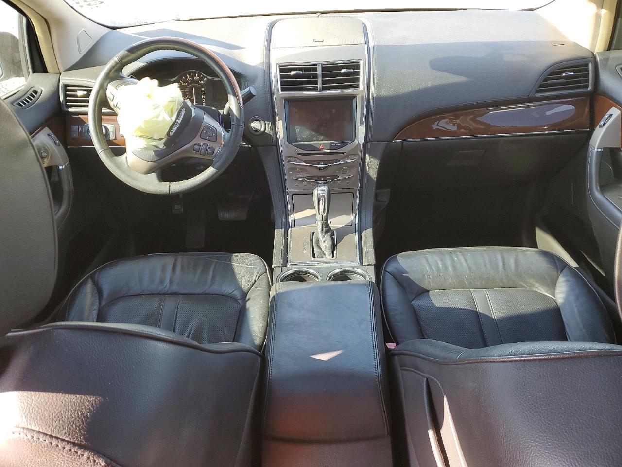 2014 LINCOLN TOWNHOUSE MKX photo 22