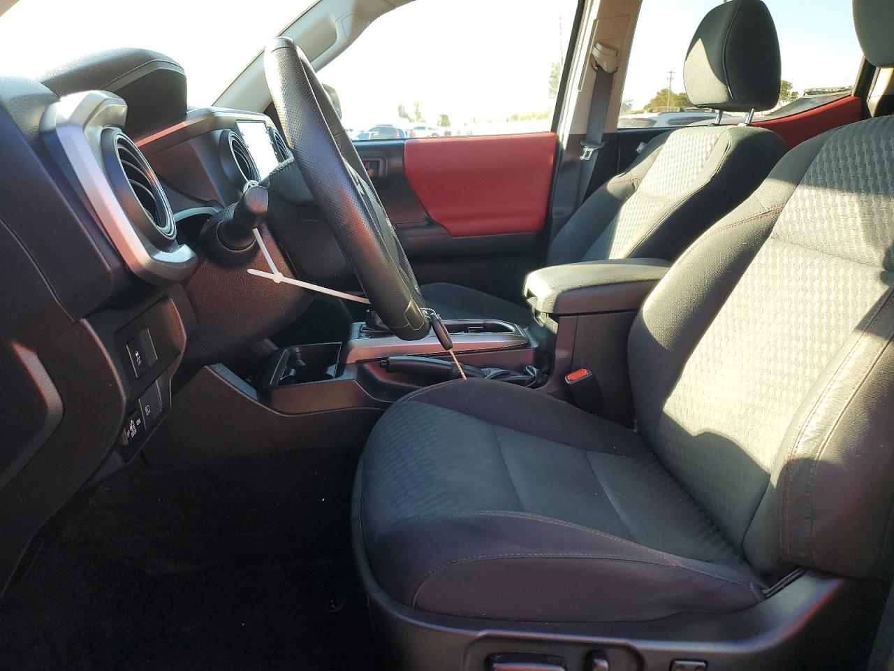 2022 TOYOTA TACOMA SR5 V6 photo 13