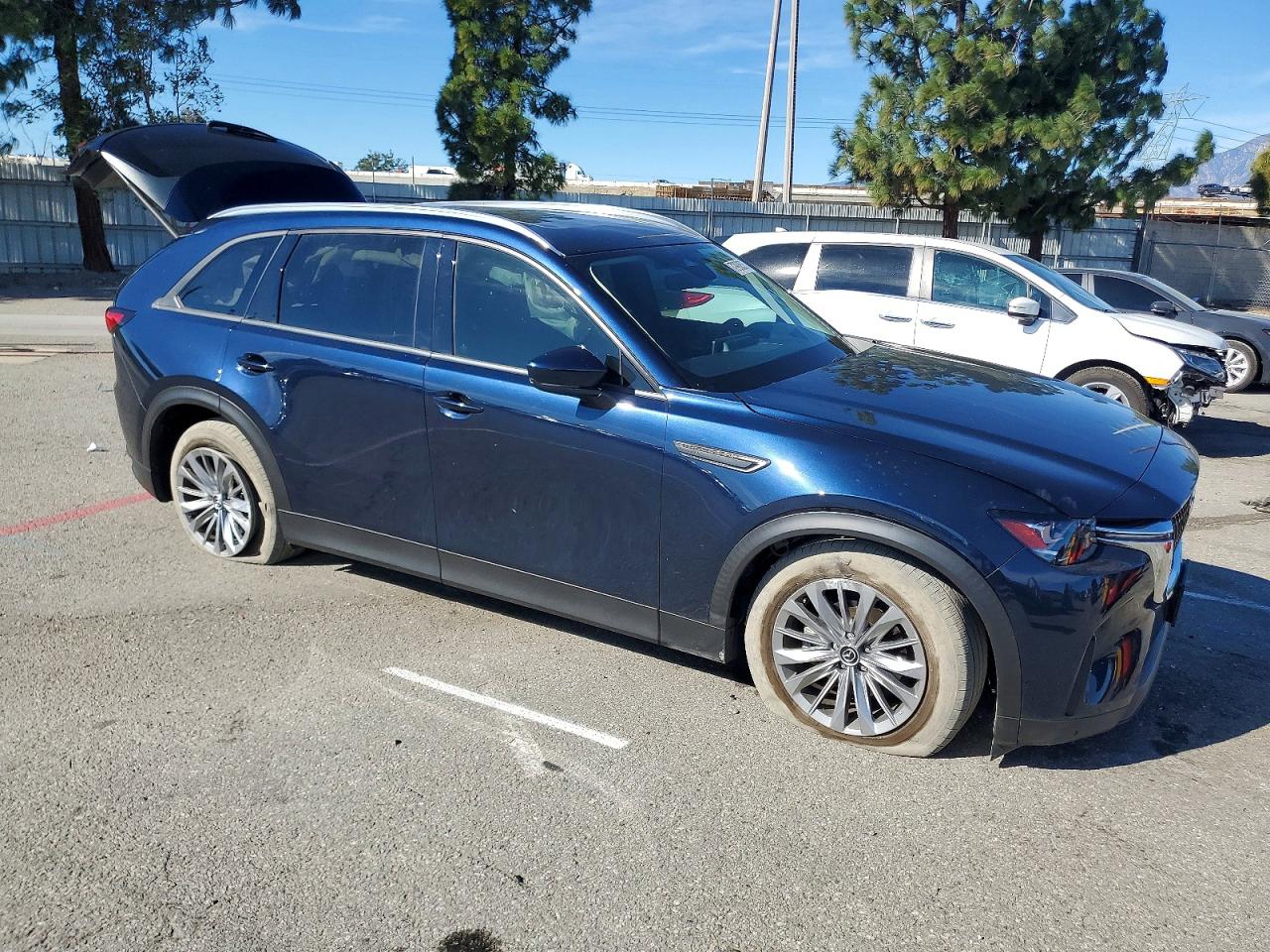 2024 MAZDA CX-90 PREFERRED PLUS photo 4