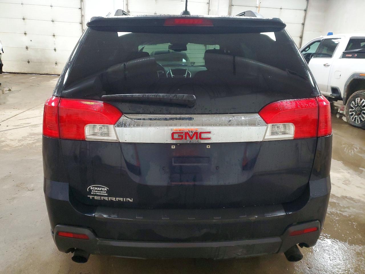 2015 GMC TERRAIN SLE photo 11
