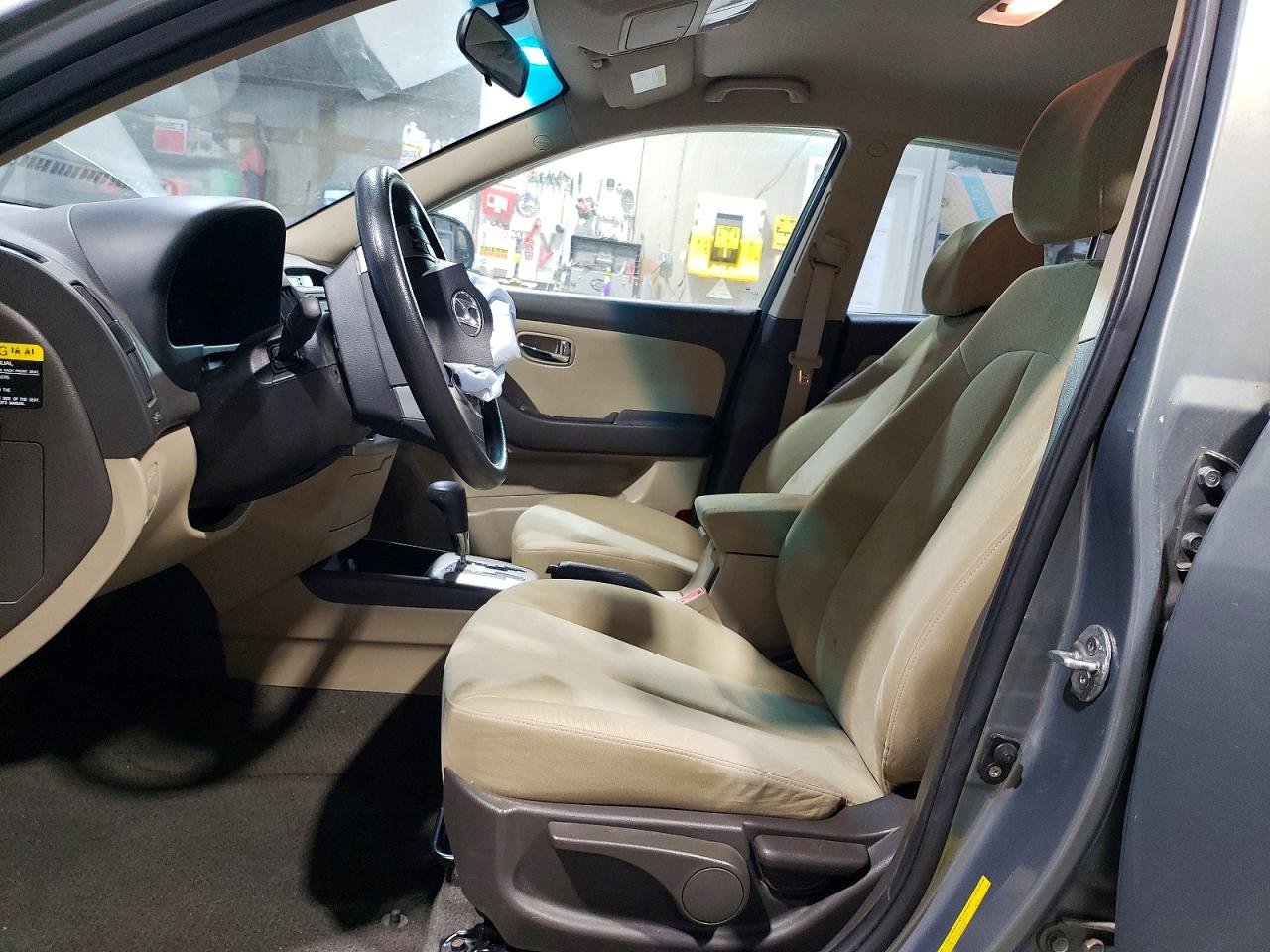 2010 HYUNDAI ELANTRA GLS photo 13