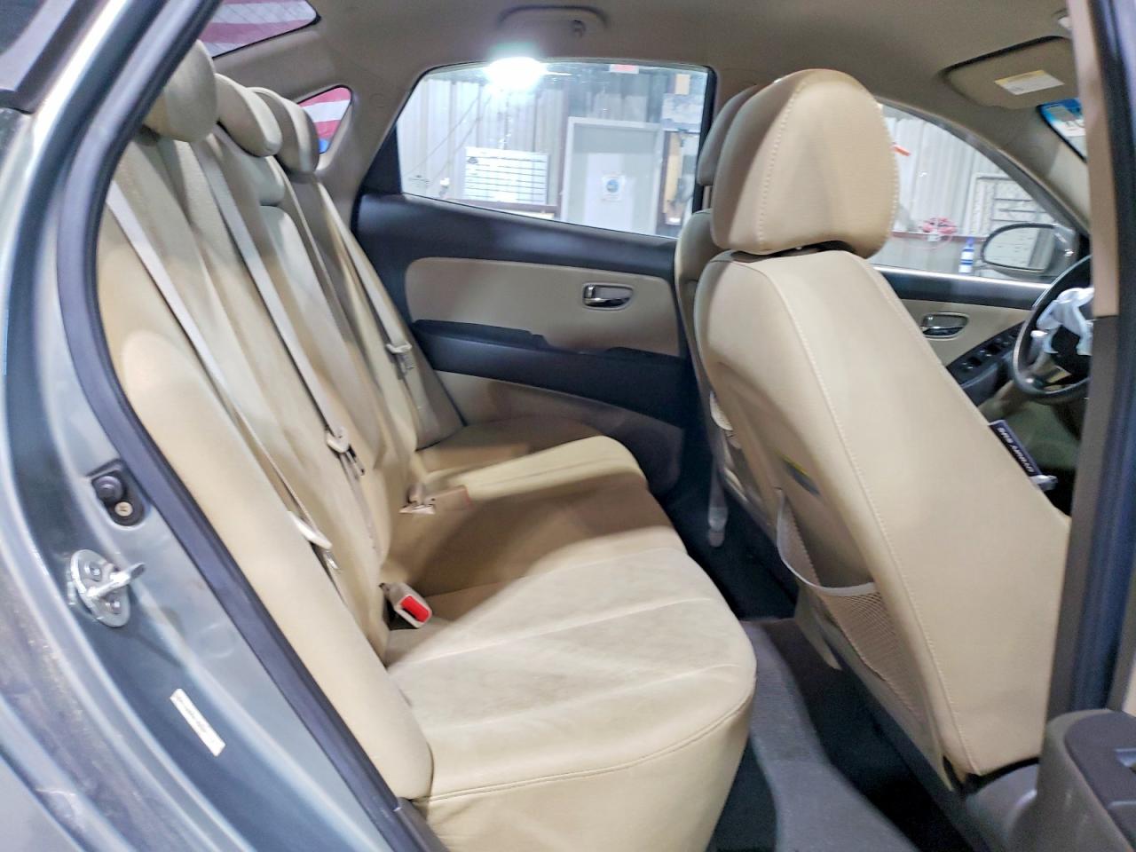 2010 HYUNDAI ELANTRA GLS photo 19