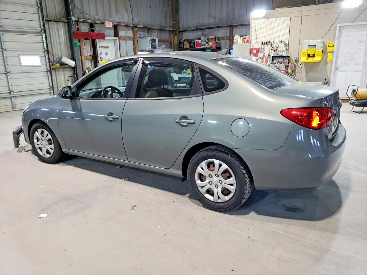 2010 HYUNDAI ELANTRA GLS photo 3