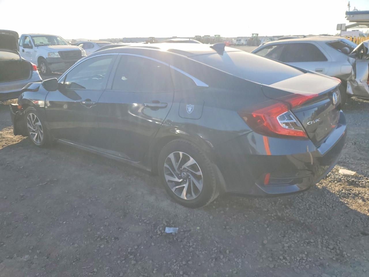 2017 HONDA CIVIC EX photo 3