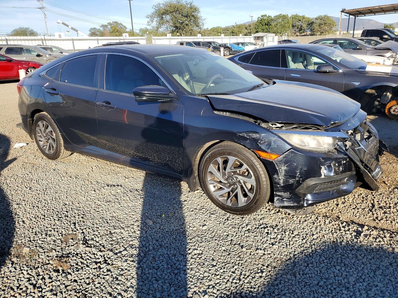 2017 HONDA CIVIC EX photo 7