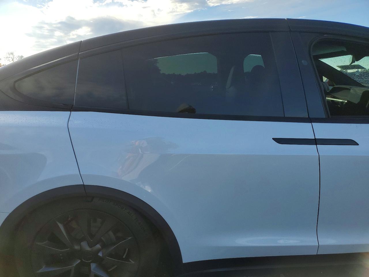 2023 TESLA MODEL X photo 21