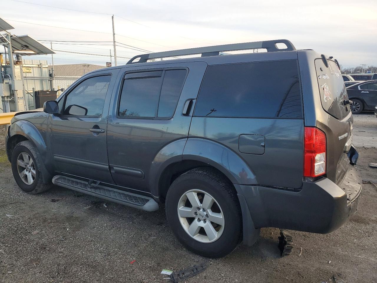 2011 NISSAN PATHFINDER S photo 2