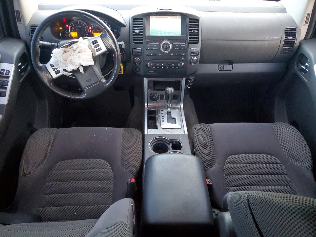 2011 NISSAN PATHFINDER S photo 8