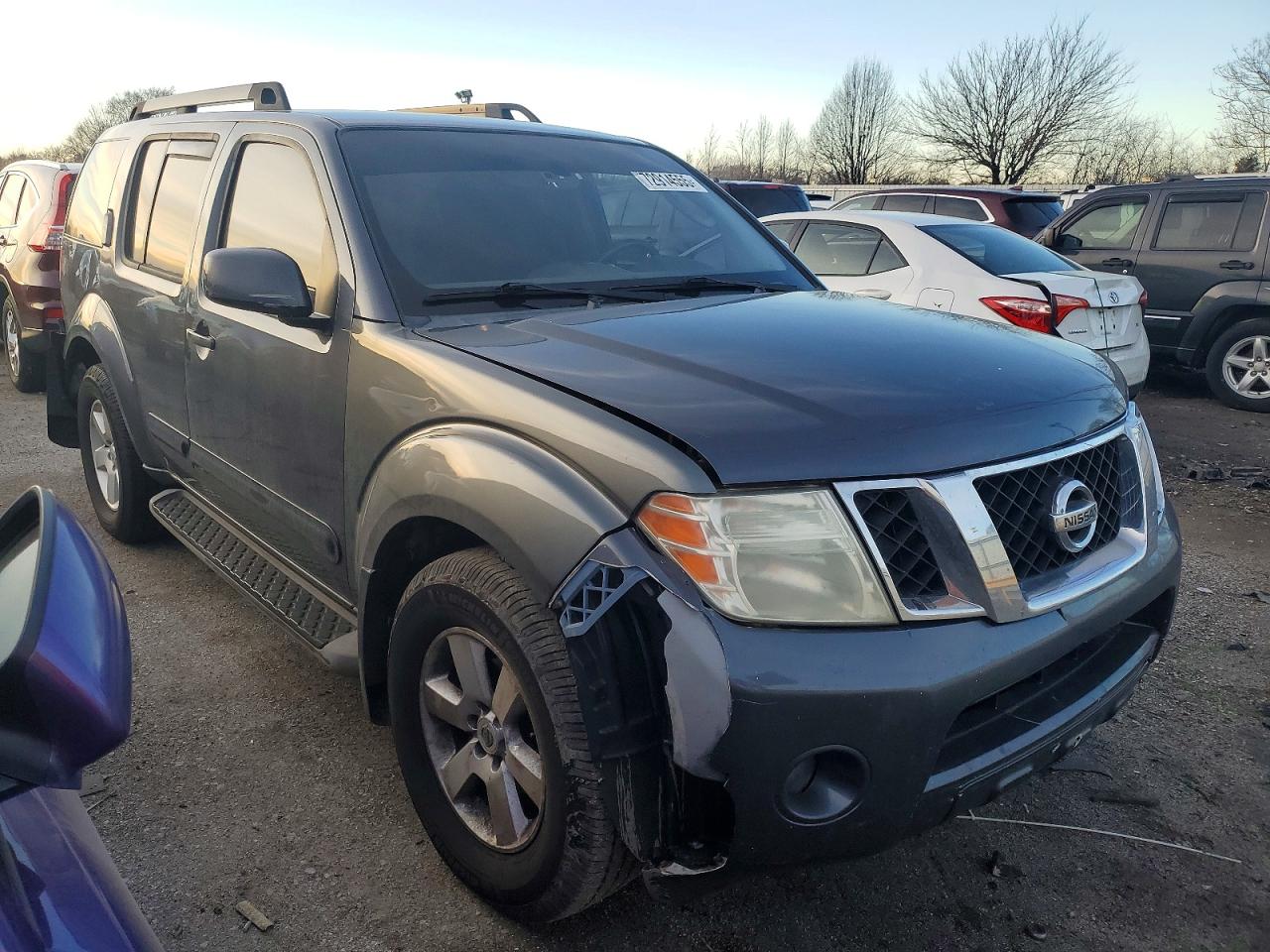 2011 NISSAN PATHFINDER S photo 4