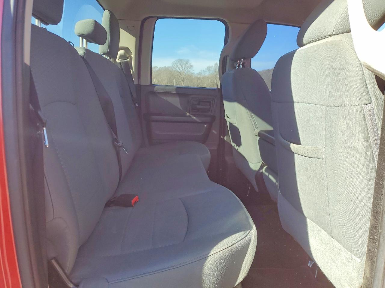 2013 RAM 1500 ST photo 10