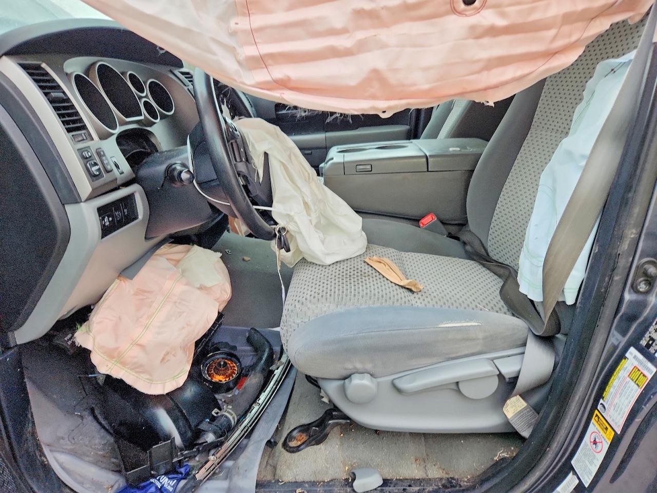 2010 TOYOTA TUNDRA CREWMAX SR5 photo 13