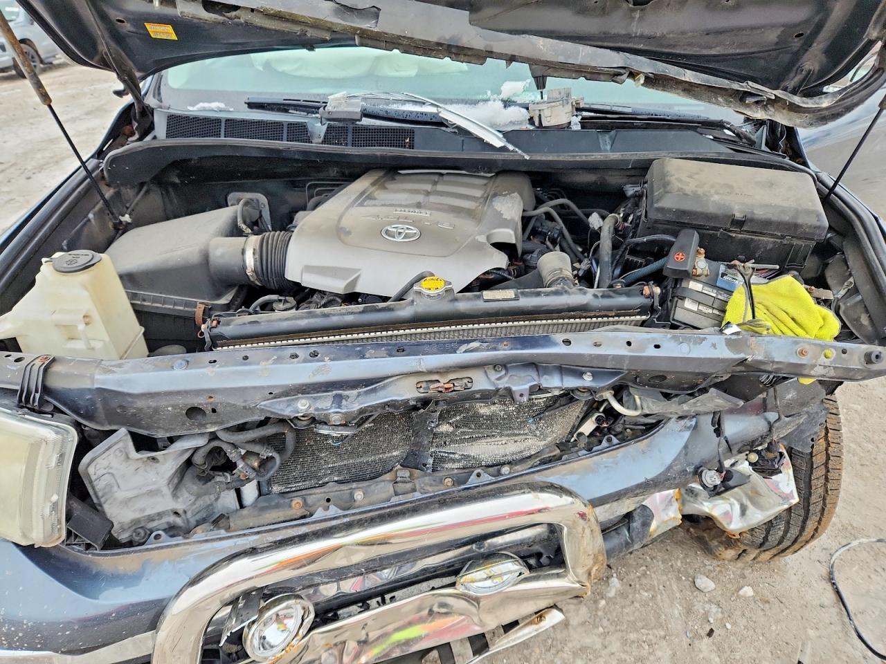 2010 TOYOTA TUNDRA CREWMAX SR5 photo 21
