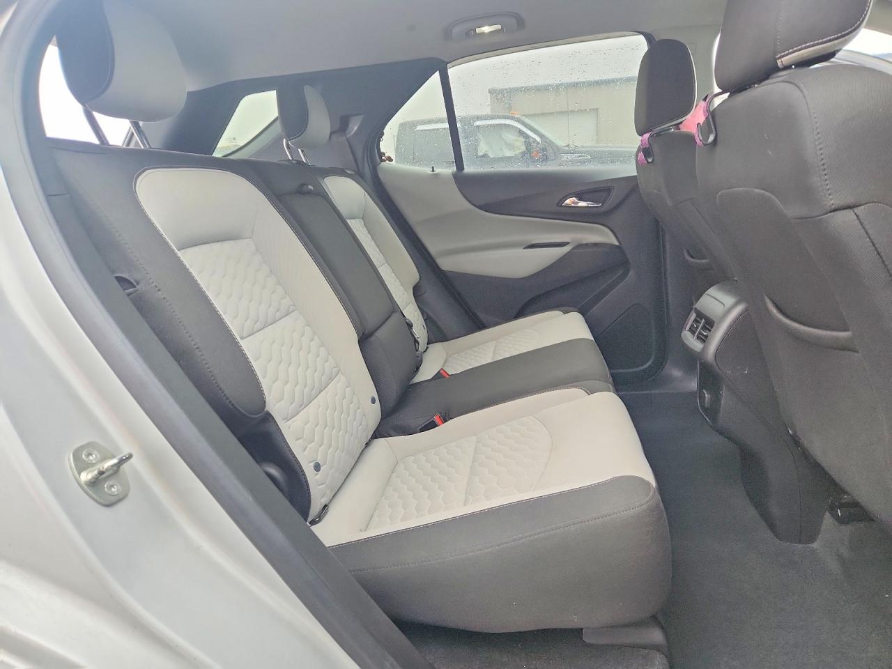 2018 CHEVROLET EQUINOX LT photo 11