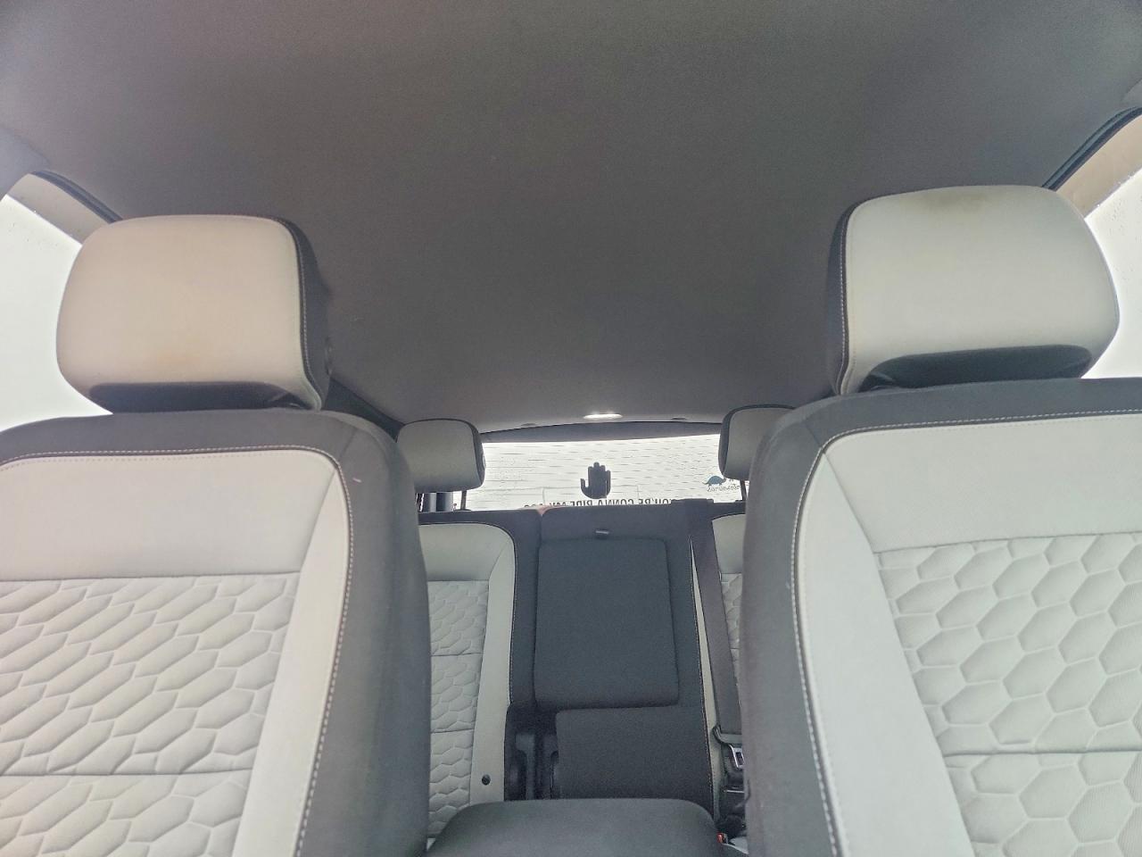 2018 CHEVROLET EQUINOX LT photo 10