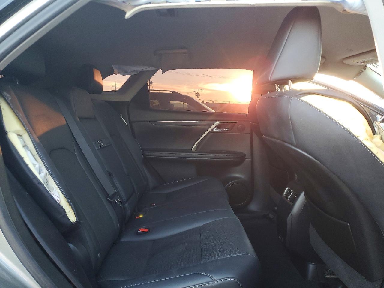 2021 LEXUS RX photo 41