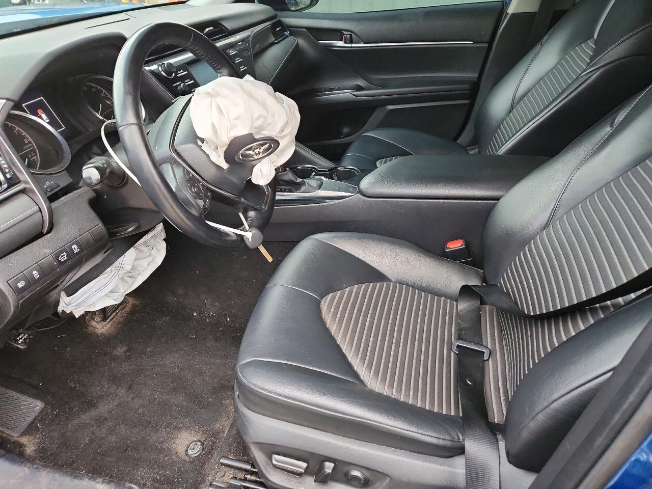 2020 TOYOTA CAMRY SE photo 7