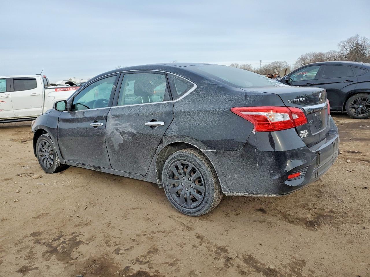 2019 NISSAN SENTRA S photo 2