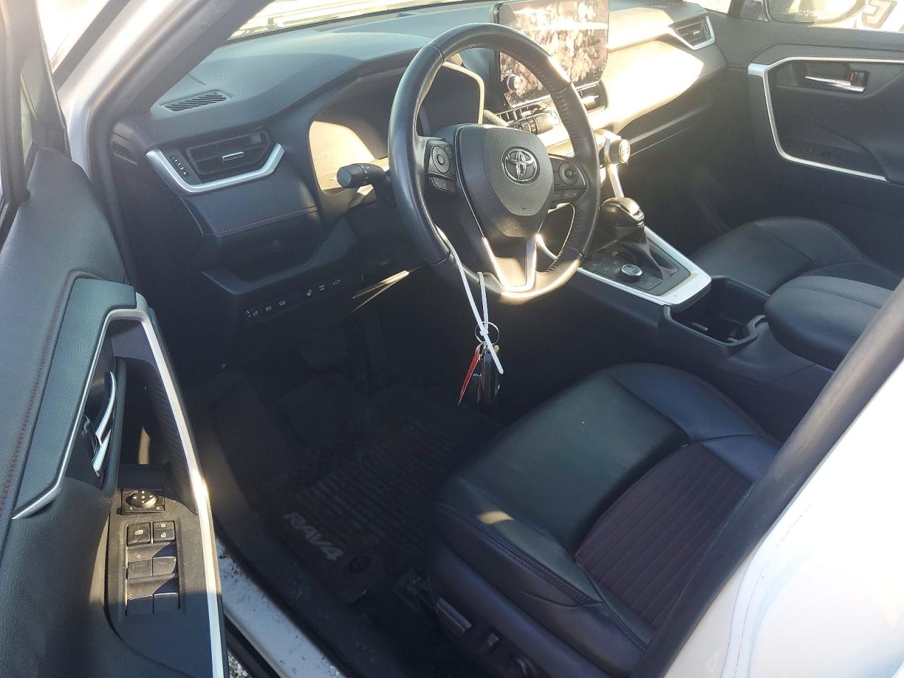 2023 TOYOTA RAV4 PRIME XSE photo 22