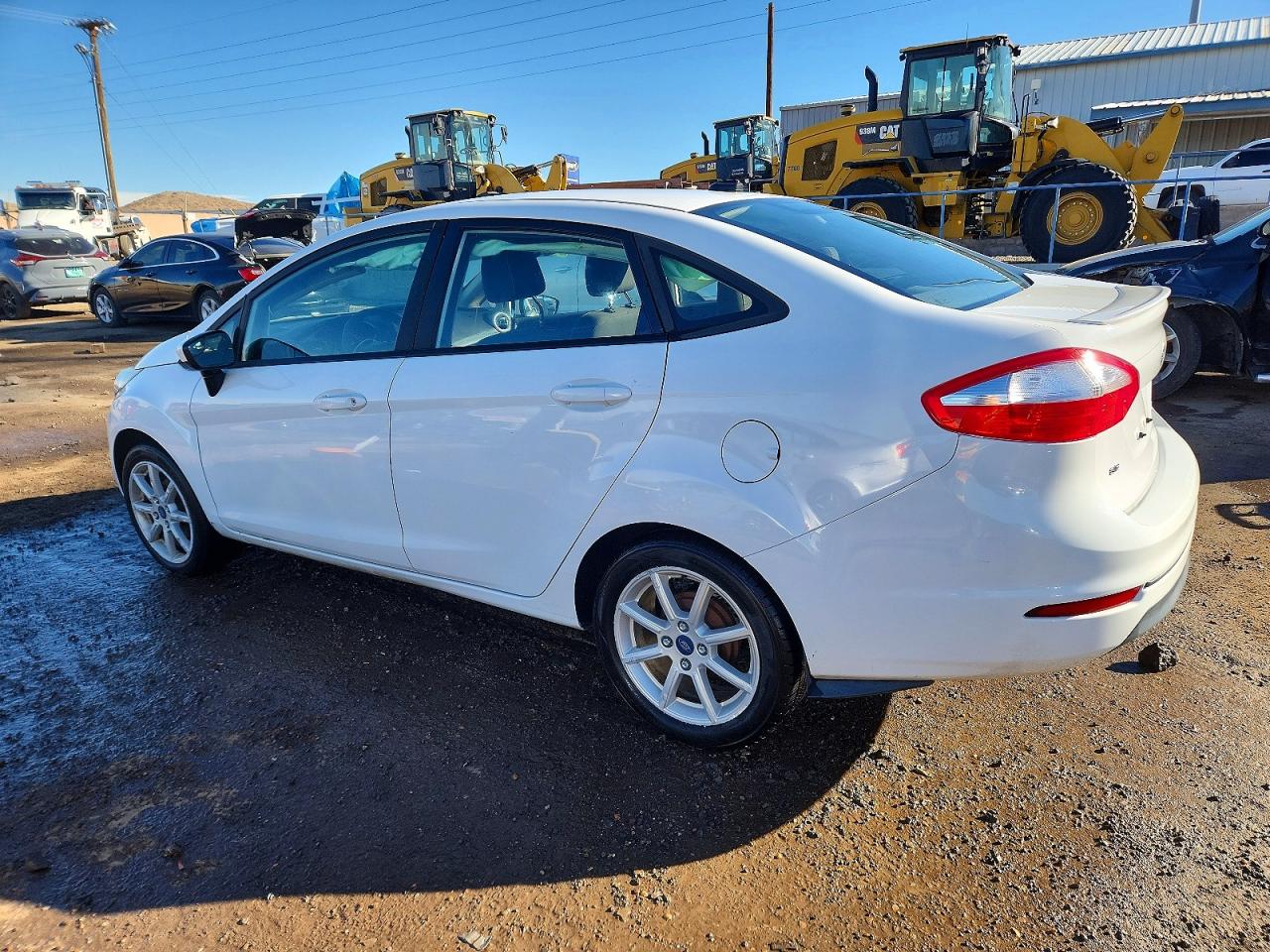 2019 FORD FIESTA SE photo 2