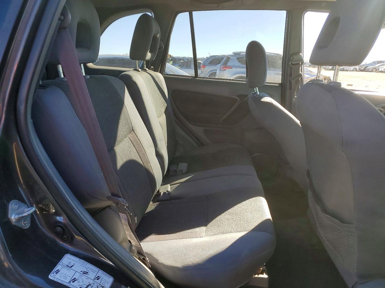 2003 TOYOTA RAV4 BASE photo 10