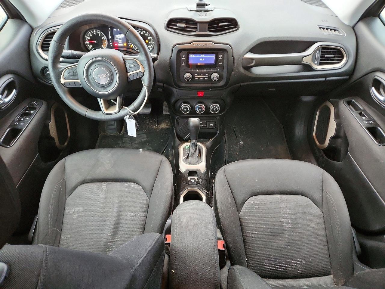 2017 JEEP RENEGADE SPORT photo 8