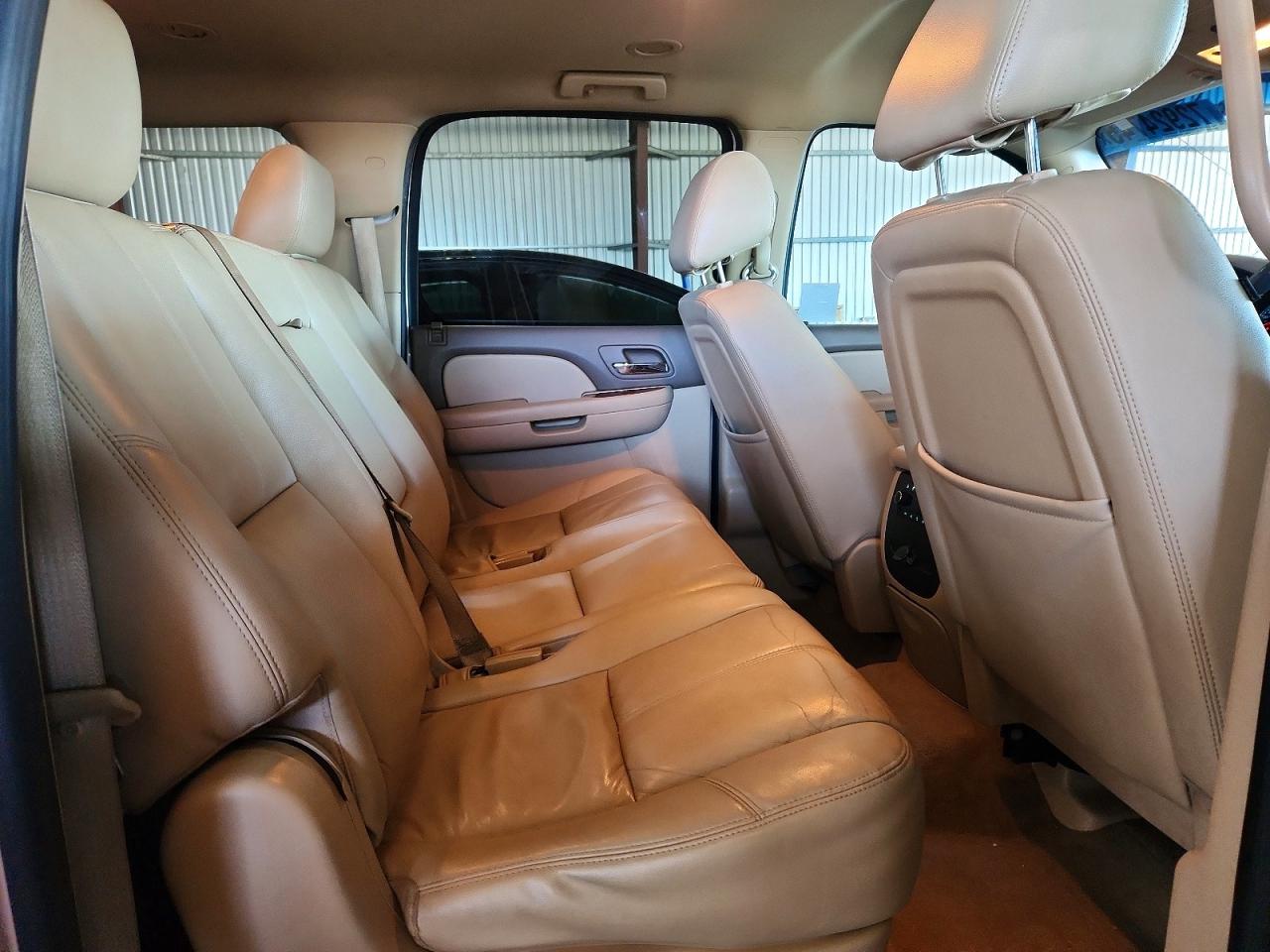 2012 GMC YUKON XL K1500 SLT photo 11