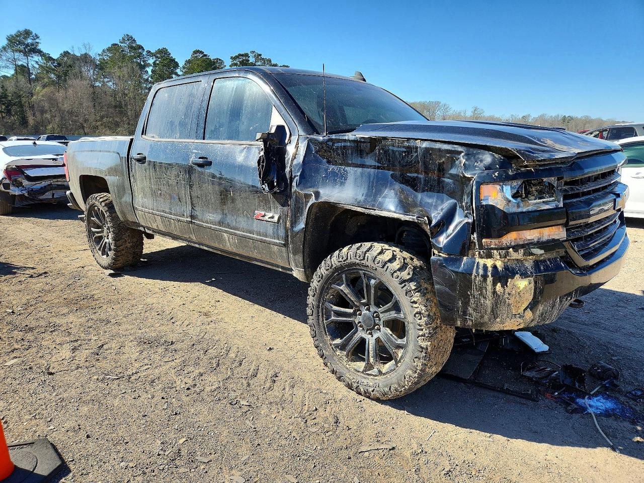 2018 CHEVROLET SILVERADO K1500 LT photo 4
