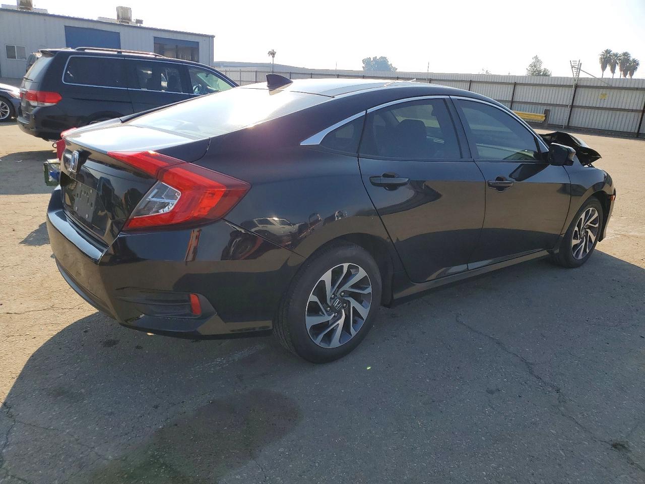 2017 HONDA CIVIC EX photo 3