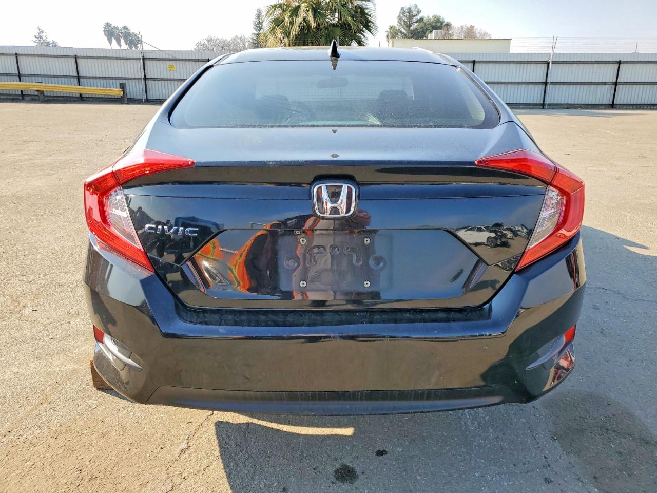 2017 HONDA CIVIC EX photo 6