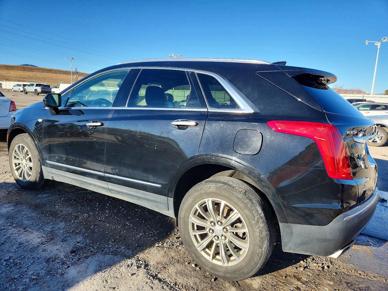 2018 CADILLAC XT5 LUXURY photo 2