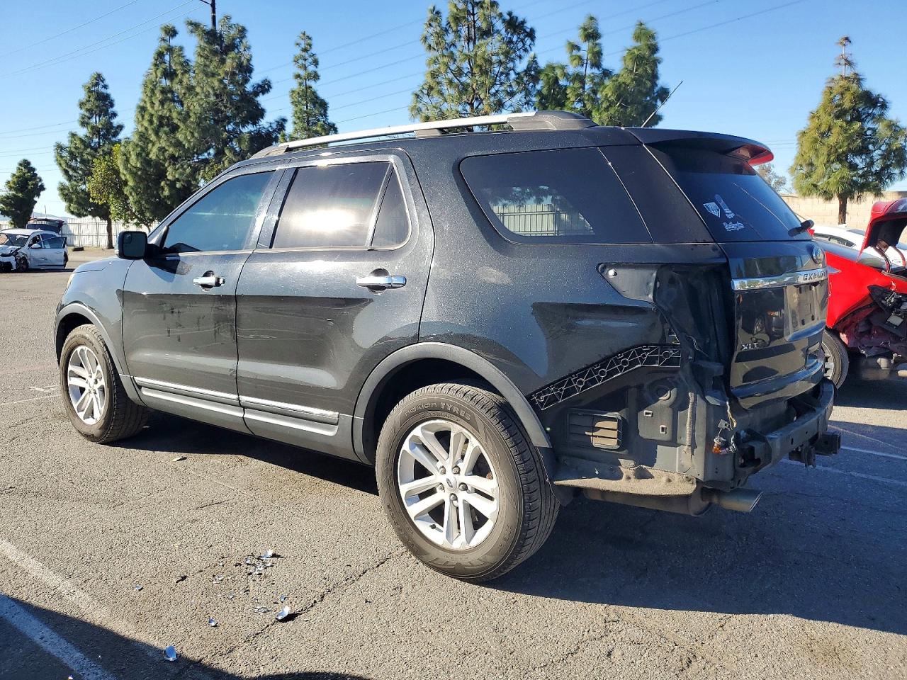 2014 FORD EXPLORER XLT photo 2