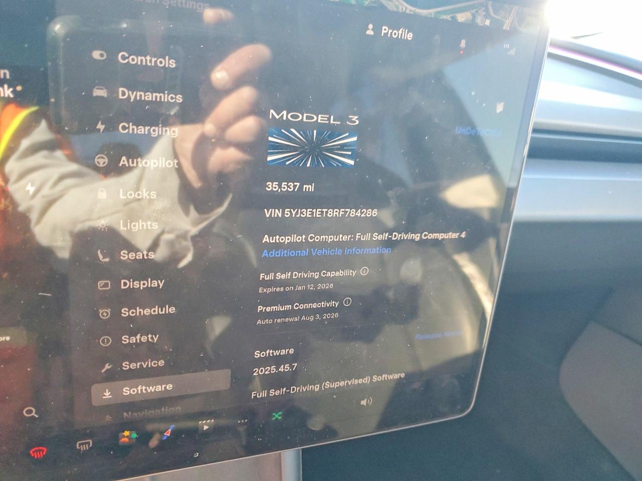 2024 TESLA MODEL 3 photo 9